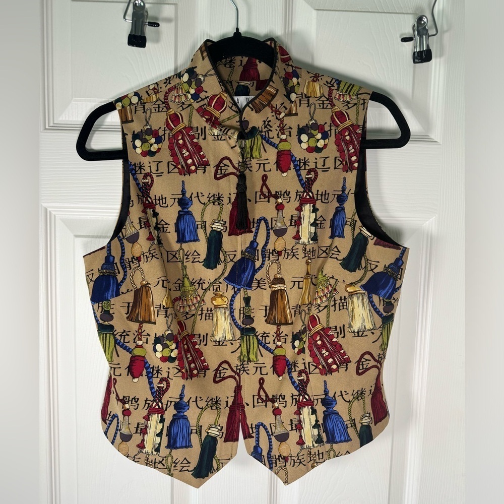 TAPP New York Novelty Zipper Vest Tassels Asian Inspired 100% Silk Size Medium